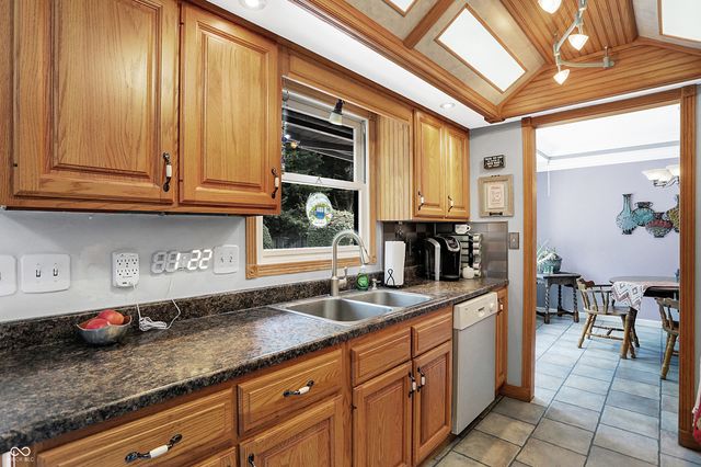 6903 Glacier Drive, Indianapolis, IN 46217