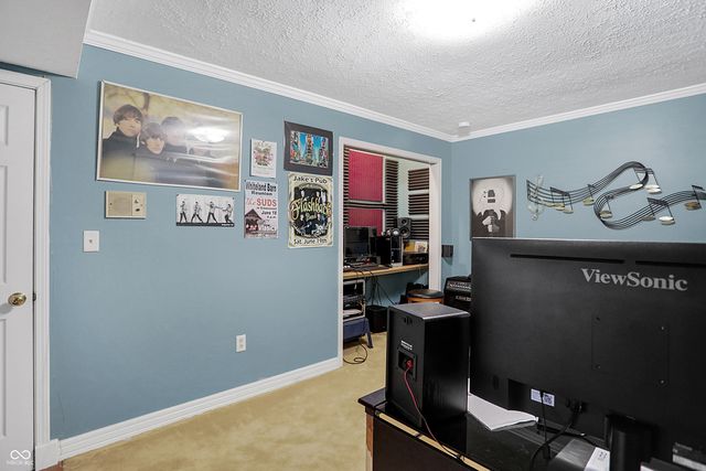 6903 Glacier Drive, Indianapolis, IN 46217