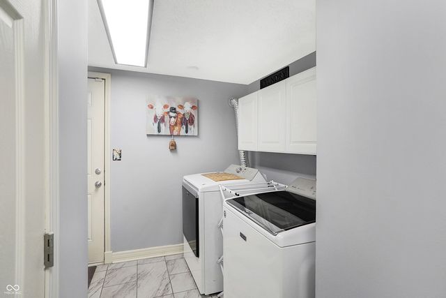 6903 Glacier Drive, Indianapolis, IN 46217