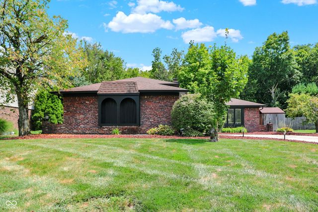 6903 Glacier Drive, Indianapolis, IN 46217