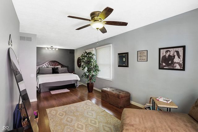 6903 Glacier Drive, Indianapolis, IN 46217