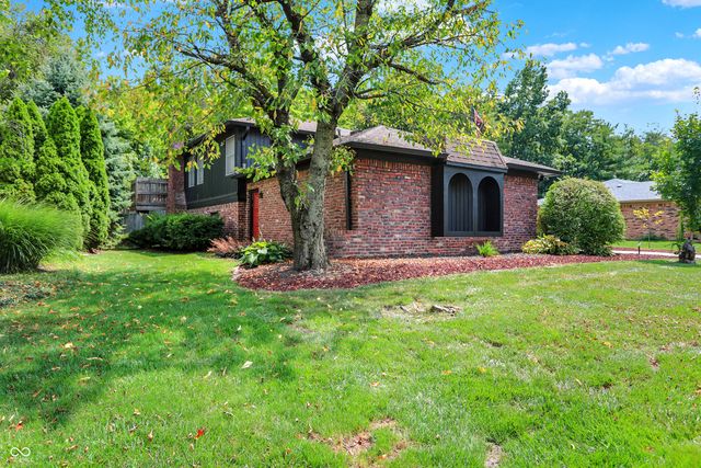 6903 Glacier Drive, Indianapolis, IN 46217