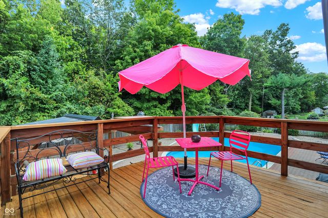 6903 Glacier Drive, Indianapolis, IN 46217