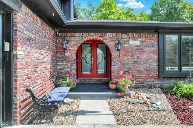 6903 Glacier Drive, Indianapolis, IN 46217