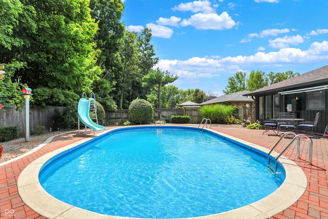 6903 Glacier Drive, Indianapolis, IN 46217