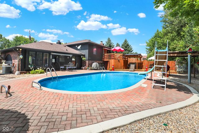 6903 Glacier Drive, Indianapolis, IN 46217