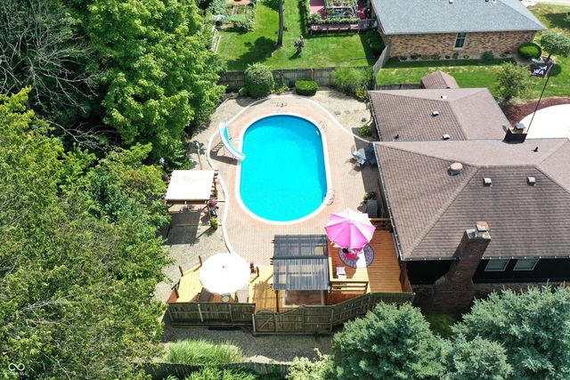 6903 Glacier Drive, Indianapolis, IN 46217
