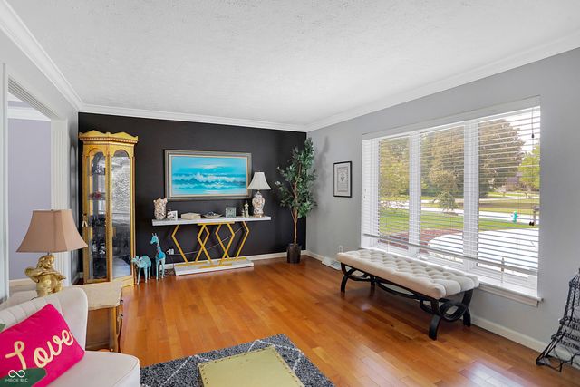 6903 Glacier Drive, Indianapolis, IN 46217