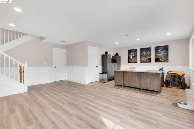 611 Woodbury Pl, Oakley, CA 94561