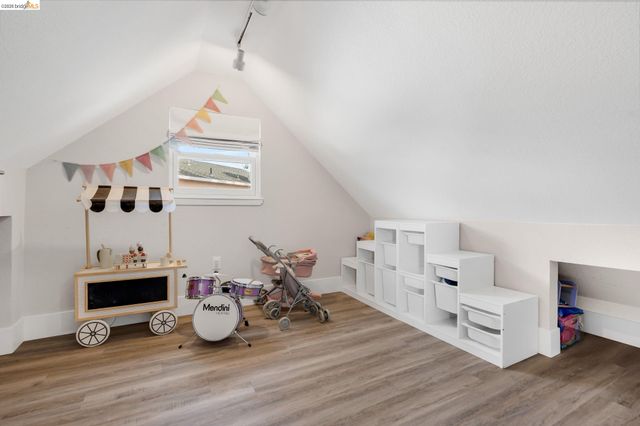 611 Woodbury Pl, Oakley, CA 94561