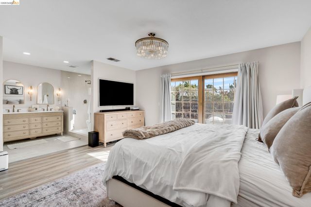 611 Woodbury Pl, Oakley, CA 94561