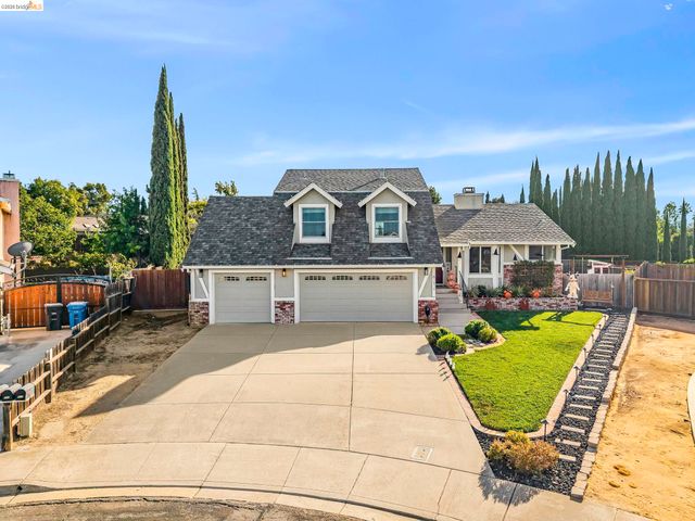 611 Woodbury Pl, Oakley, CA 94561
