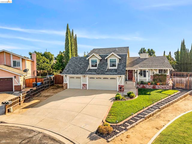 611 Woodbury Pl, Oakley, CA 94561