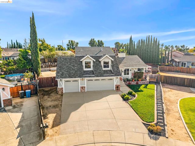 611 Woodbury Pl, Oakley, CA 94561
