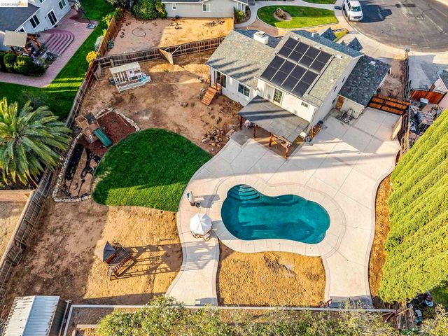 611 Woodbury Pl, Oakley, CA 94561