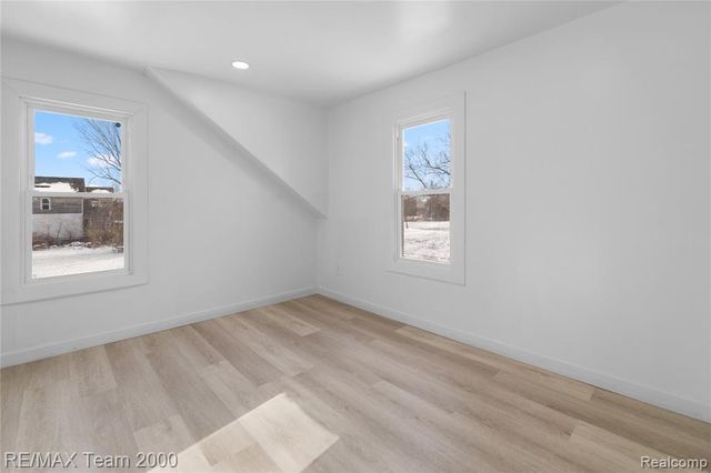 157 W Nevada Street, Detroit, MI 48203