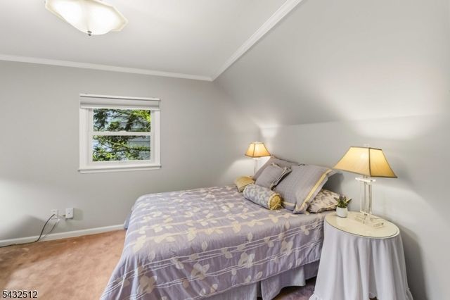 48 Midland Dr, Morris Twp., NJ 07960