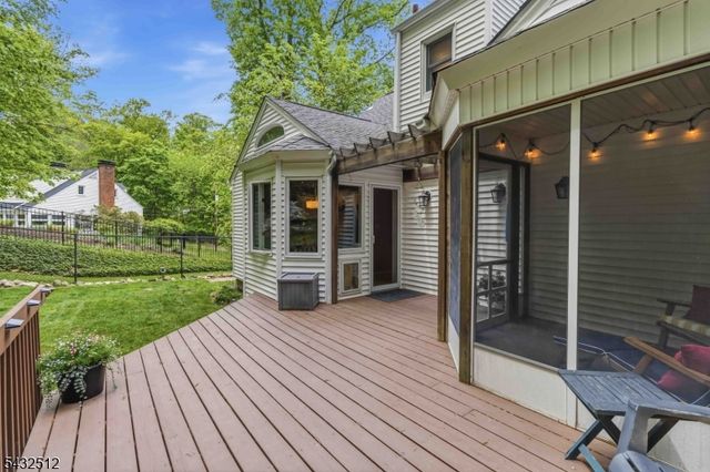 48 Midland Dr, Morris Twp., NJ 07960