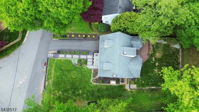 48 Midland Dr, Morris Twp., NJ 07960