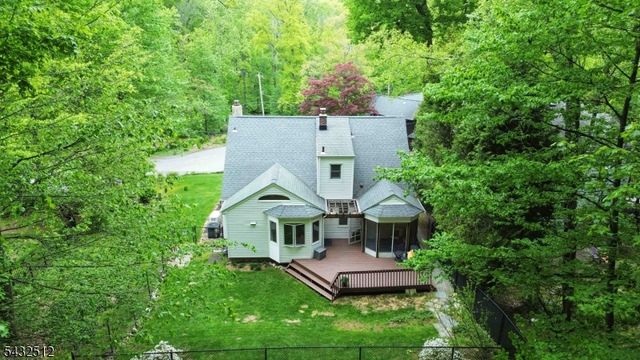 48 Midland Dr, Morris Twp., NJ 07960