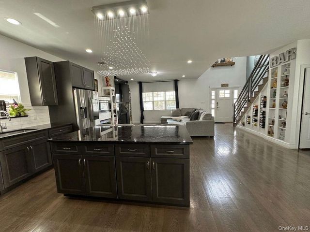 599 Park Avenue, West Hempstead, NY 11552