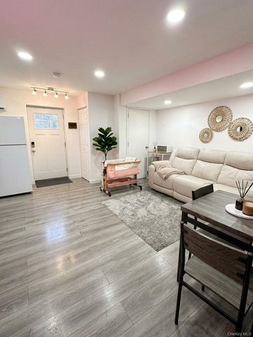 599 Park Avenue, West Hempstead, NY 11552