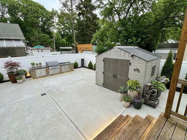 599 Park Avenue, West Hempstead, NY 11552