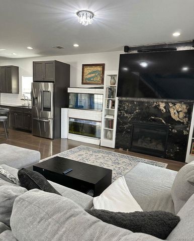 599 Park Avenue, West Hempstead, NY 11552