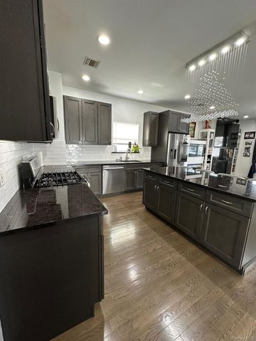 599 Park Avenue, West Hempstead, NY 11552