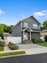 599 Park Avenue, West Hempstead, NY 11552