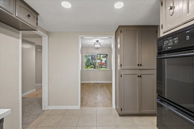 1744 Franquette Dr, Yuba City, CA 95991