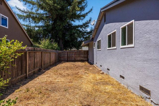 1744 Franquette Dr, Yuba City, CA 95991