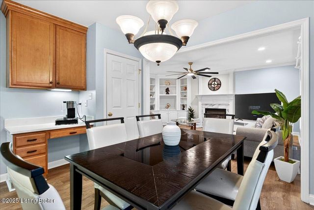 6015 Sweetbay Dr, Crestwood, KY 40014