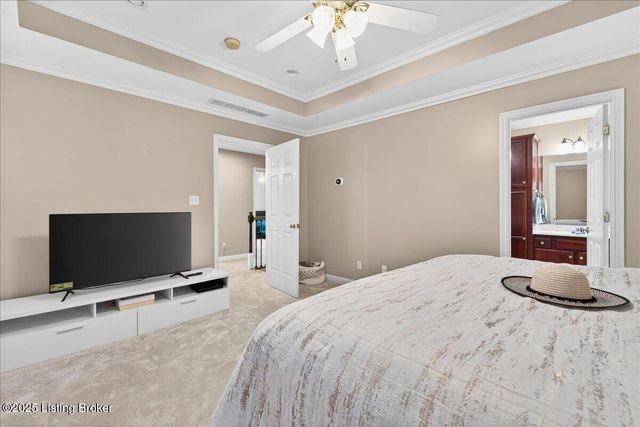 6015 Sweetbay Dr, Crestwood, KY 40014