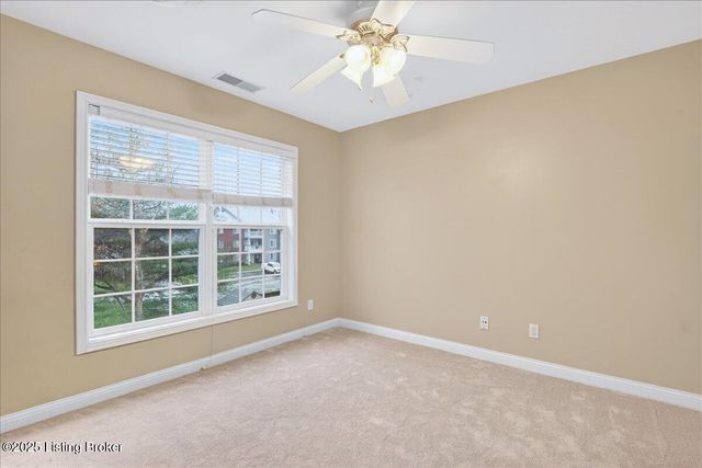 6015 Sweetbay Dr, Crestwood, KY 40014