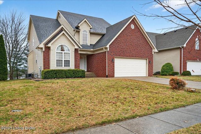 6015 Sweetbay Dr, Crestwood, KY 40014