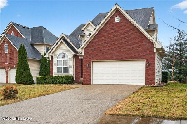 6015 Sweetbay Dr, Crestwood, KY 40014