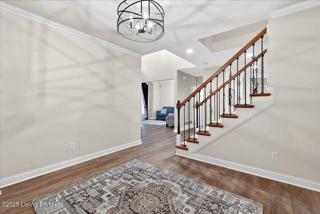 6015 Sweetbay Dr, Crestwood, KY 40014