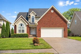 6015 Sweetbay Dr, Crestwood, KY 40014