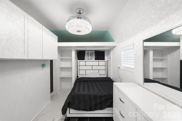 3100 Swanquarter Drive, Charlotte, NC 28262