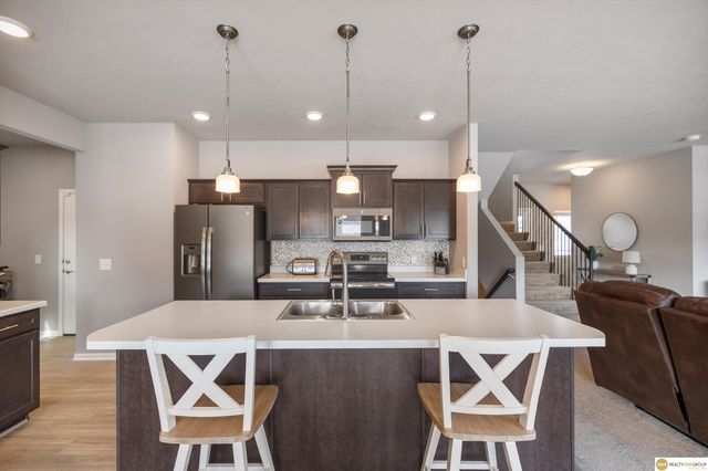 18621 Willow Street, Omaha, NE 68136