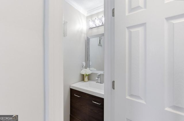 107 Creekstone Way, Acworth, GA 30101