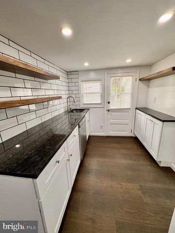 1832 PENNINGTON RD, Ewing Twp, NJ 08618