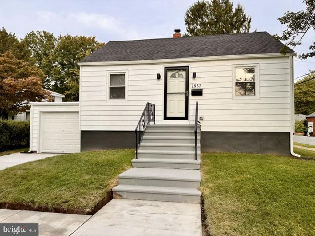 1832 PENNINGTON RD, Ewing Twp, NJ 08618