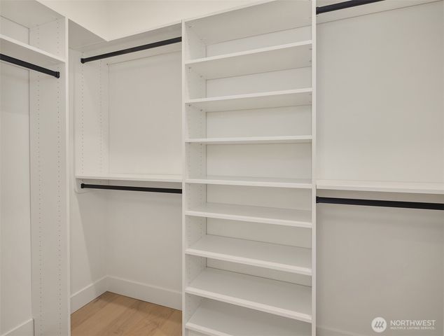 15016 SE 22nd Street, Bellevue, WA 98007