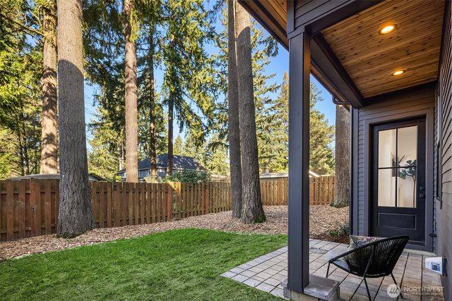 15016 SE 22nd Street, Bellevue, WA 98007