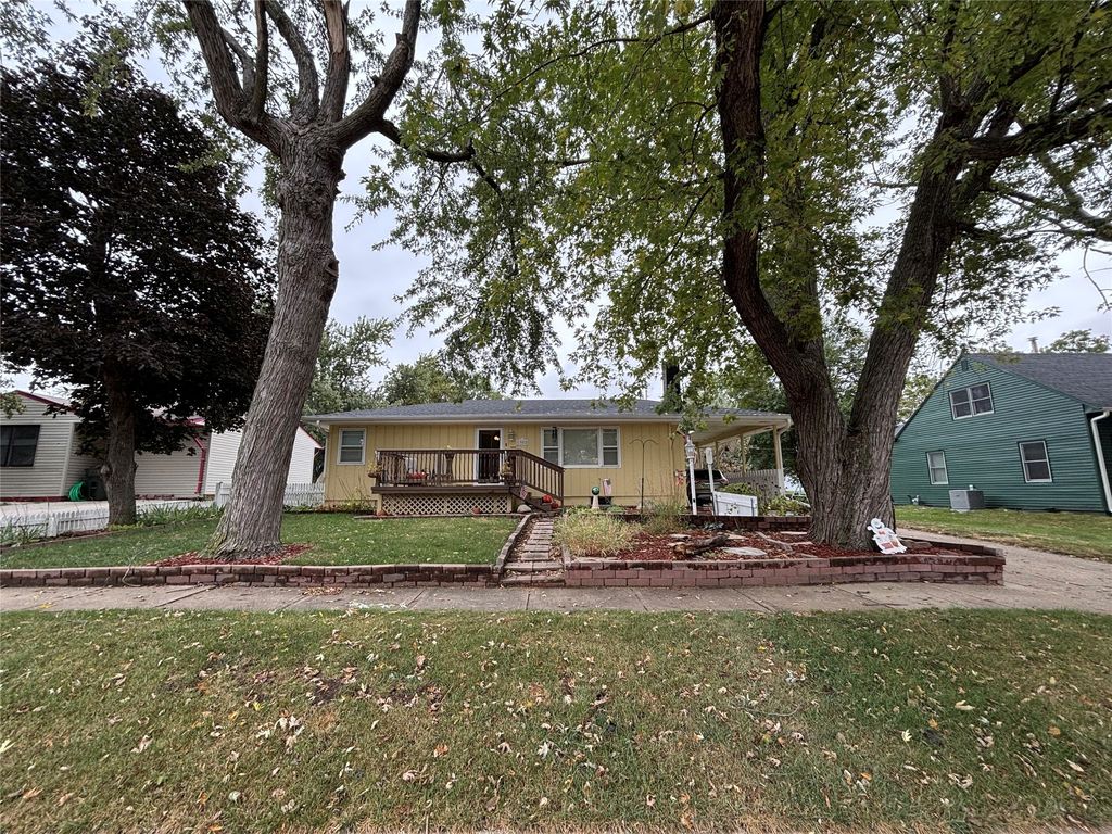 1902 W 4th Street, Perry, IA 50220