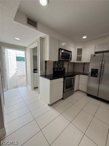 4797 Albacore LN, Fort Myers, FL 33919