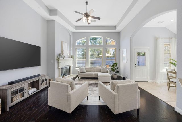 31 S Victoriana Circle, Spring, TX 77389