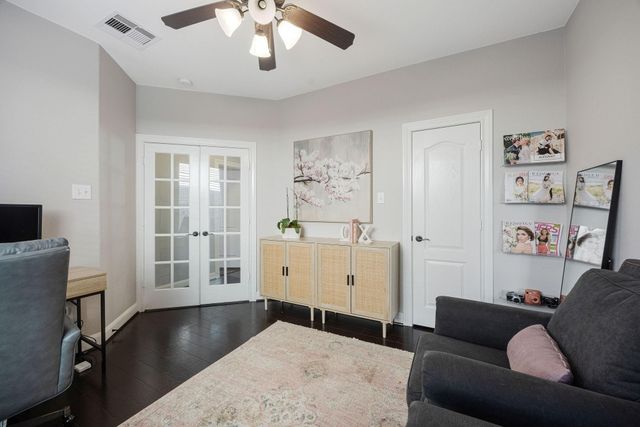 31 S Victoriana Circle, Spring, TX 77389